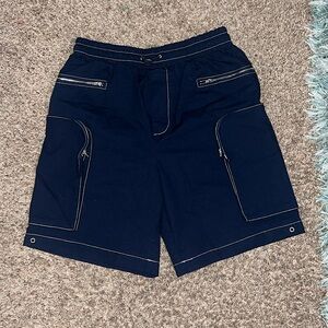 Thick cargo shorts. Size:Small/Medium. Adjustable waist